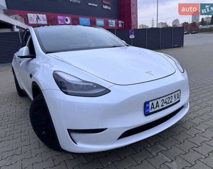 Белый Тесла Model Y, объемом двигателя 0 л и пробегом 29 тыс. км за 29900 $, фото 2 на Automoto.ua