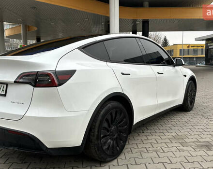 Белый Тесла Model Y, объемом двигателя 0 л и пробегом 25 тыс. км за 26800 $, фото 6 на Automoto.ua