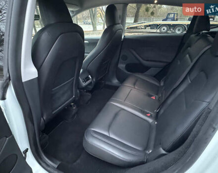 Белый Тесла Model Y, объемом двигателя 0 л и пробегом 50 тыс. км за 20500 $, фото 25 на Automoto.ua