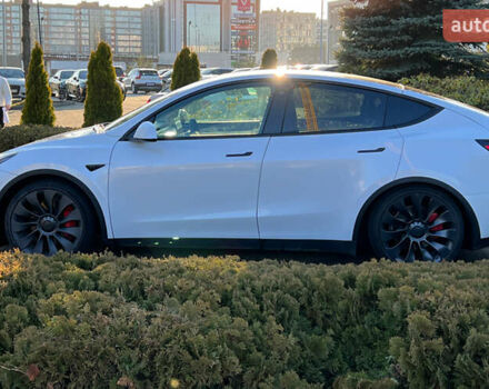 Білий Тесла Model Y, об'ємом двигуна 0 л та пробігом 73 тис. км за 27750 $, фото 3 на Automoto.ua
