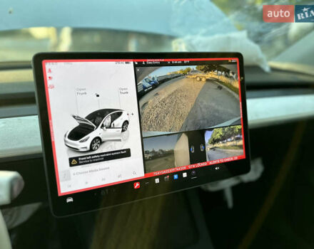 Белый Тесла Model Y, объемом двигателя 0 л и пробегом 97 тыс. км за 18300 $, фото 9 на Automoto.ua