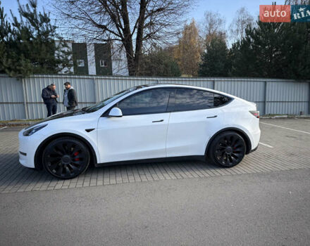 Белый Тесла Model Y, объемом двигателя 0 л и пробегом 32 тыс. км за 28500 $, фото 18 на Automoto.ua
