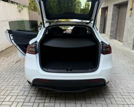 Белый Тесла Model Y, объемом двигателя 0 л и пробегом 33 тыс. км за 32000 $, фото 4 на Automoto.ua