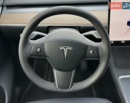 Білий Тесла Model Y, об'ємом двигуна 0 л та пробігом 47 тис. км за 26500 $, фото 38 на Automoto.ua
