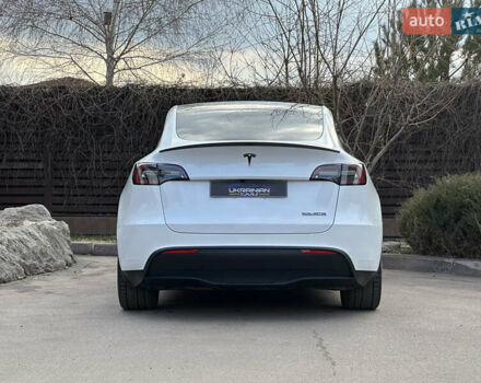 Белый Тесла Model Y, объемом двигателя 0 л и пробегом 12 тыс. км за 32000 $, фото 15 на Automoto.ua