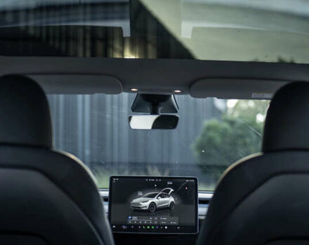 Белый Тесла Model Y, объемом двигателя 0 л и пробегом 40 тыс. км за 28300 $, фото 15 на Automoto.ua