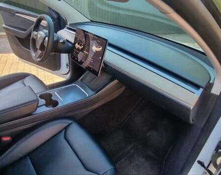 Белый Тесла Model Y, объемом двигателя 0 л и пробегом 13 тыс. км за 29500 $, фото 21 на Automoto.ua