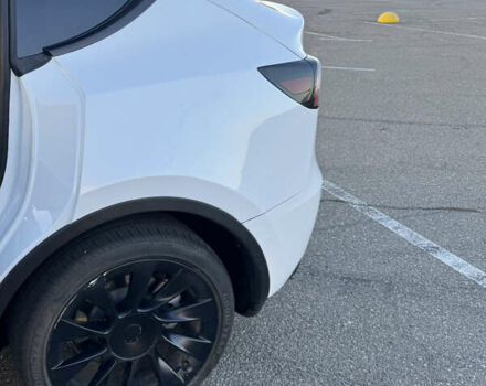 Білий Тесла Model Y, об'ємом двигуна 0 л та пробігом 48 тис. км за 28000 $, фото 16 на Automoto.ua