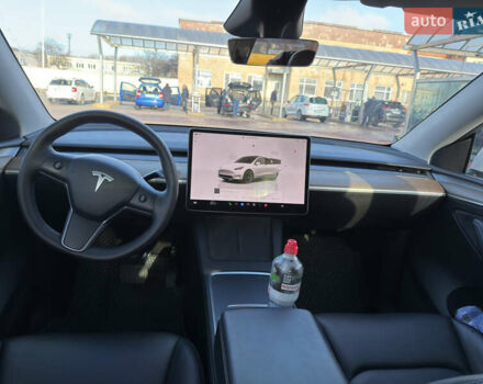 Белый Тесла Model Y, объемом двигателя 0 л и пробегом 29 тыс. км за 29500 $, фото 8 на Automoto.ua