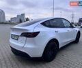 Белый Тесла Model Y, объемом двигателя 0 л и пробегом 29 тыс. км за 29900 $, фото 5 на Automoto.ua