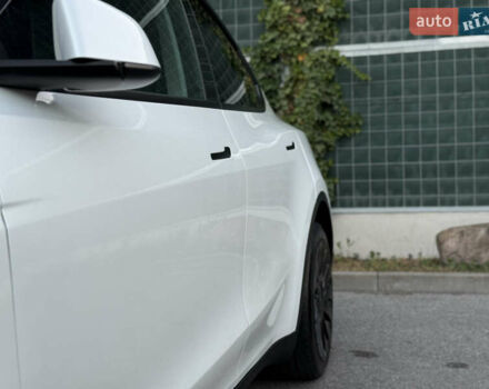 Белый Тесла Model Y, объемом двигателя 0 л и пробегом 18 тыс. км за 29600 $, фото 40 на Automoto.ua