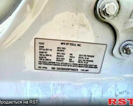 Белый Тесла Model Y, объемом двигателя 0.38 л и пробегом 36 тыс. км за 18100 $, фото 11 на Automoto.ua