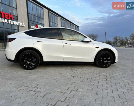 Белый Тесла Model Y, объемом двигателя 0 л и пробегом 40 тыс. км за 28000 $, фото 7 на Automoto.ua