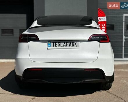 Білий Тесла Model Y, об'ємом двигуна 0 л та пробігом 42 тис. км за 31500 $, фото 7 на Automoto.ua