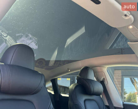 Білий Тесла Model Y, об'ємом двигуна 0 л та пробігом 34 тис. км за 36000 $, фото 25 на Automoto.ua