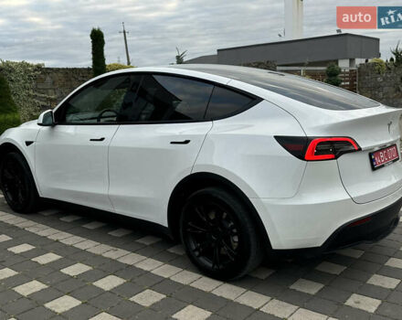Белый Тесла Model Y, объемом двигателя 0 л и пробегом 29 тыс. км за 29900 $, фото 18 на Automoto.ua