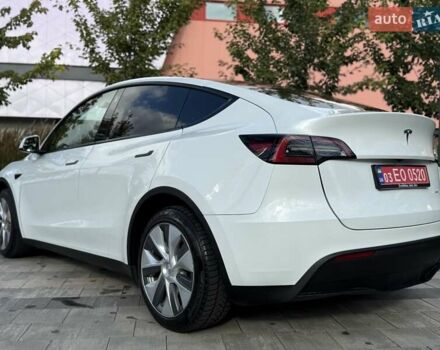 Белый Тесла Model Y, объемом двигателя 0 л и пробегом 35 тыс. км за 34500 $, фото 19 на Automoto.ua