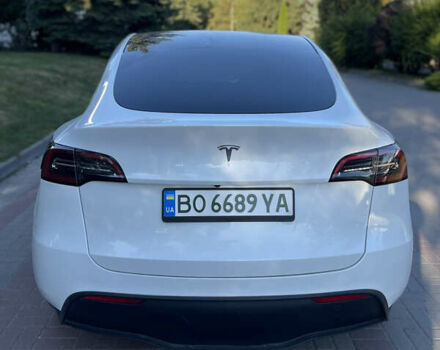 Білий Тесла Model Y, об'ємом двигуна 0 л та пробігом 81 тис. км за 24700 $, фото 2 на Automoto.ua