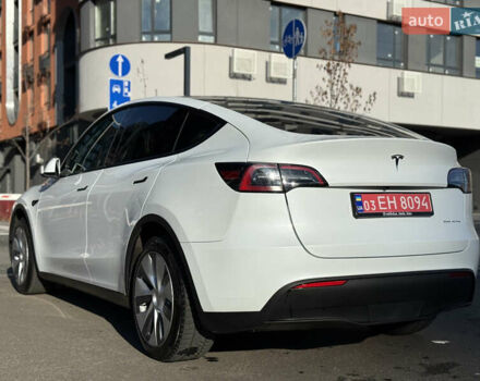 Белый Тесла Model Y, объемом двигателя 0 л и пробегом 35 тыс. км за 33777 $, фото 17 на Automoto.ua