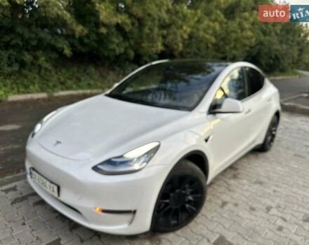 Белый Тесла Model Y, объемом двигателя 0 л и пробегом 62 тыс. км за 24999 $, фото 14 на Automoto.ua