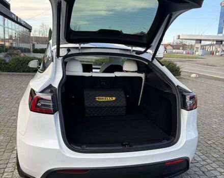 Белый Тесла Model Y, объемом двигателя 0 л и пробегом 47 тыс. км за 32500 $, фото 24 на Automoto.ua
