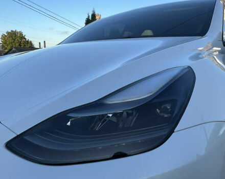 Тесла Model Y 2023 в Шаргороде на Automoto.ua Белый Тесла Model Y, объемом двигателя 0 л и пробегом 81 тыс. км за 31900 $, фото 8 на Automoto.ua