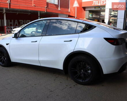 Белый Тесла Model Y, объемом двигателя 0 л и пробегом 34 тыс. км за 27400 $, фото 6 на Automoto.ua