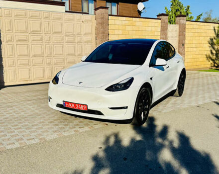Белый Тесла Model Y, объемом двигателя 0 л и пробегом 57 тыс. км за 26500 $, фото 2 на Automoto.ua