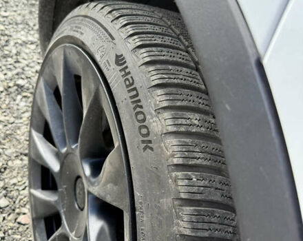 Білий Тесла Model Y, об'ємом двигуна 0 л та пробігом 108 тис. км за 27800 $, фото 16 на Automoto.ua