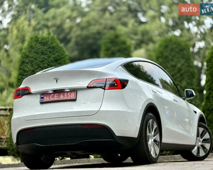 Белый Тесла Model Y, объемом двигателя 0 л и пробегом 72 тыс. км за 26750 $, фото 10 на Automoto.ua