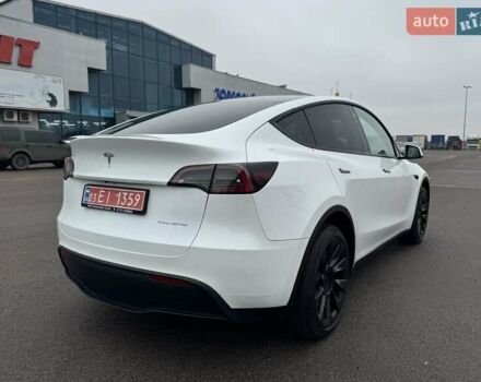 Белый Тесла Model Y, объемом двигателя 0 л и пробегом 59 тыс. км за 31490 $, фото 4 на Automoto.ua