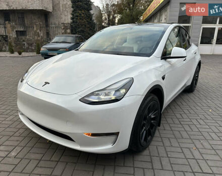 Белый Тесла Model Y, объемом двигателя 0 л и пробегом 35 тыс. км за 29500 $, фото 11 на Automoto.ua
