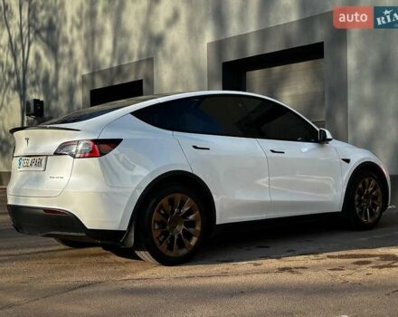 Белый Тесла Model Y, объемом двигателя 0 л и пробегом 42 тыс. км за 33999 $, фото 8 на Automoto.ua