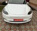 Білий Тесла Model Y, об'ємом двигуна 0 л та пробігом 73 тис. км за 25600 $, фото 1 на Automoto.ua