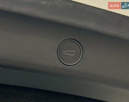 Білий Тесла Model Y, об'ємом двигуна 0 л та пробігом 47 тис. км за 26500 $, фото 20 на Automoto.ua