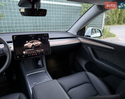 Белый Тесла Model Y, объемом двигателя 0 л и пробегом 18 тыс. км за 29600 $, фото 105 на Automoto.ua