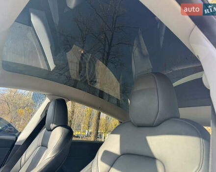 Белый Тесла Model Y, объемом двигателя 0 л и пробегом 76 тыс. км за 33000 $, фото 16 на Automoto.ua