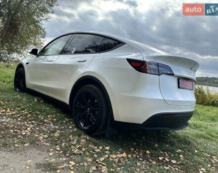 Тесла Model Y 2023 в Тернополе на Automoto.ua Белый Тесла Model Y, объемом двигателя 0 л и пробегом 44 тыс. км за 28700 $, фото 33 на Automoto.ua