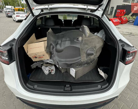 Білий Тесла Model Y, об'ємом двигуна 0 л та пробігом 112 тис. км за 21000 $, фото 5 на Automoto.ua