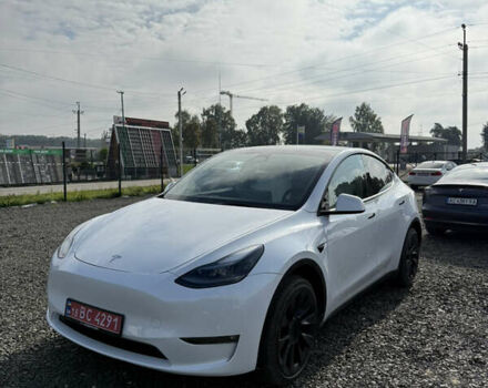 Білий Тесла Model Y, об'ємом двигуна 0 л та пробігом 108 тис. км за 27800 $, фото 1 на Automoto.ua