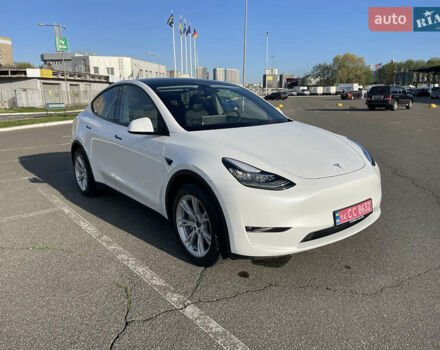 Белый Тесла Model Y, объемом двигателя 0 л и пробегом 22 тыс. км за 31500 $, фото 6 на Automoto.ua