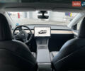 Белый Тесла Model Y, объемом двигателя 0 л и пробегом 98 тыс. км за 28000 $, фото 19 на Automoto.ua