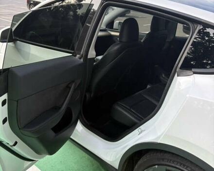 Белый Тесла Model Y, объемом двигателя 0 л и пробегом 50 тыс. км за 31000 $, фото 12 на Automoto.ua