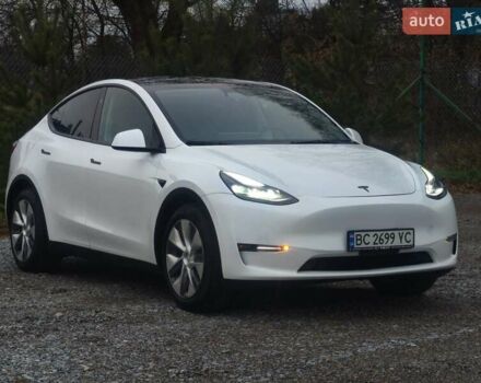 Белый Тесла Model Y, объемом двигателя 0 л и пробегом 39 тыс. км за 26800 $, фото 2 на Automoto.ua
