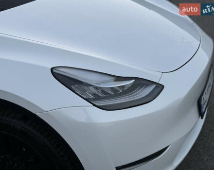 Белый Тесла Model Y, объемом двигателя 0 л и пробегом 18 тыс. км за 29600 $, фото 31 на Automoto.ua