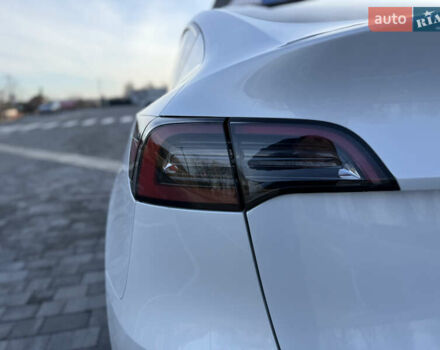 Белый Тесла Model Y, объемом двигателя 0 л и пробегом 45 тыс. км за 29990 $, фото 13 на Automoto.ua