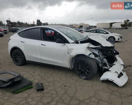 Белый Тесла Model Y, объемом двигателя 0 л и пробегом 62 тыс. км за 21750 $, фото 2 на Automoto.ua