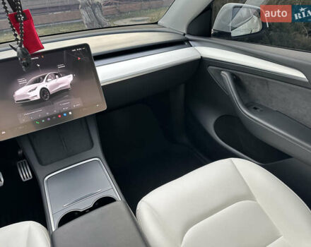 Белый Тесла Model Y, объемом двигателя 0 л и пробегом 12 тыс. км за 32000 $, фото 30 на Automoto.ua