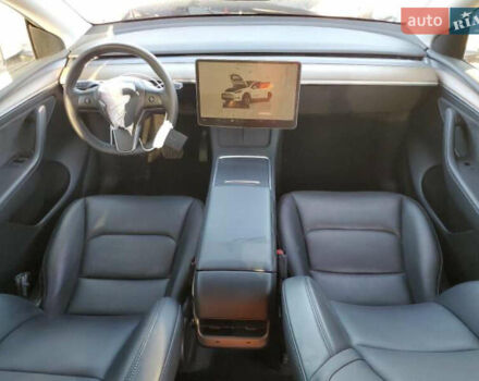 Белый Тесла Model Y, объемом двигателя 0 л и пробегом 52 тыс. км за 19800 $, фото 7 на Automoto.ua