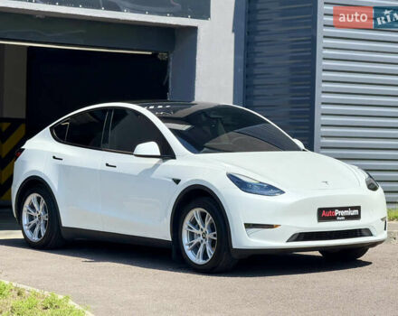 Белый Тесла Model Y, объемом двигателя 0 л и пробегом 38 тыс. км за 27000 $, фото 4 на Automoto.ua
